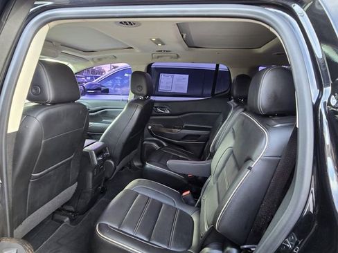 Used 2022 GMC Acadia Denali w/ Denali Ultimate Package image 14