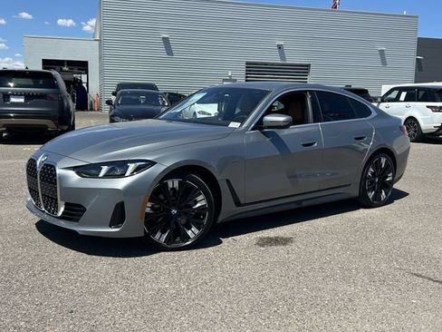 New 2026 BMW 430i w/ Premium Package RWD image 2