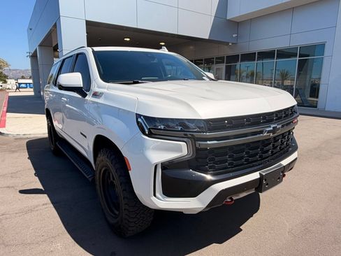 Used 2021 Chevrolet Tahoe Z71 w/ Luxury Package AWD/4WD image 2