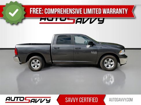 Used 2021 RAM 1500 Classic SLT image 8