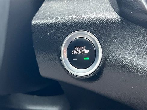 Used 2024 GMC Terrain AT4 image 28