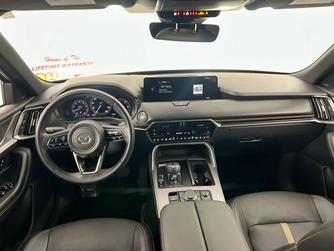 Certified 2025 MAZDA CX-90 3.3 Turbo S w/ Premium Package image 18