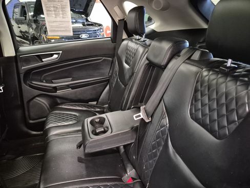 Used 2024 Ford Edge Titanium AWD/4WD image 17