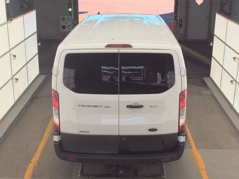 Used 2023 Ford Transit 350 XLT image 7