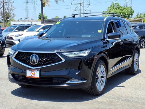 Used 2023 Acura MDX SH-AWD w/ Advance Package image 3