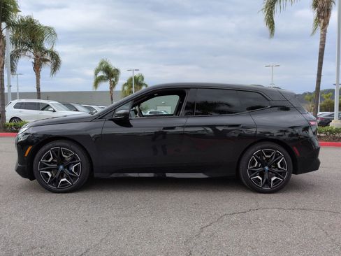 Used 2025 BMW iX M60 image 7