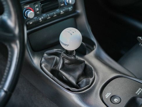 Used 2002 Chevrolet Corvette Z06 w/ Memory Pkg image 89