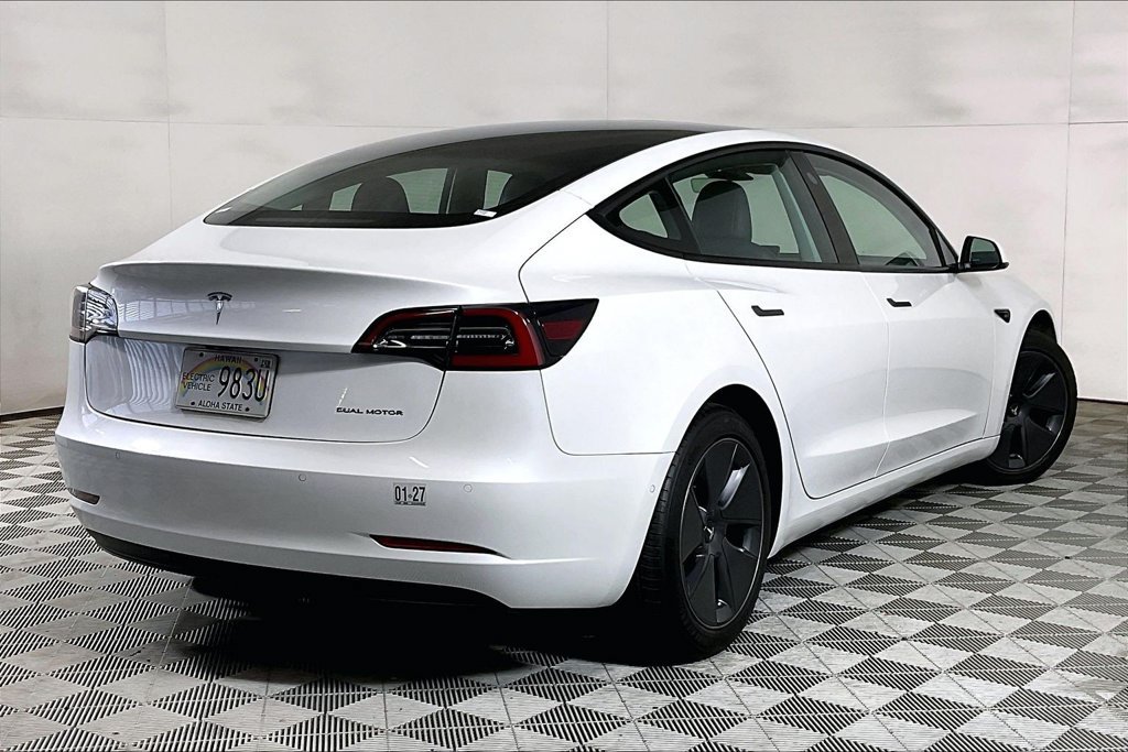 Used 2022 Tesla Model 3 Long Range AWD/4WD image 10