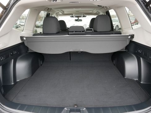 Used 2024 Subaru Forester Premium image 18