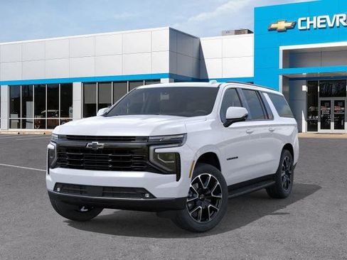 New 2026 Chevrolet Suburban RST w/ Comfort Package AWD/4WD image 6