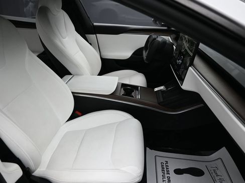 Used 2023 Tesla Model S AWD/4WD image 18