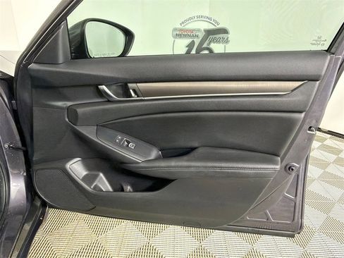 Used 2019 Honda Accord LX image 13