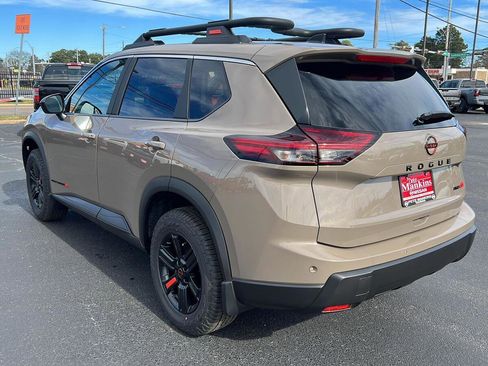 New 2026 Nissan Rogue SV image 7