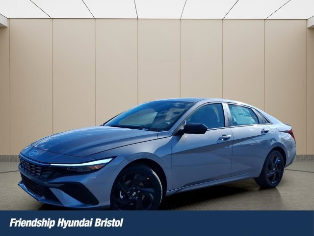 New 2026 Hyundai Elantra SEL FWD image 1