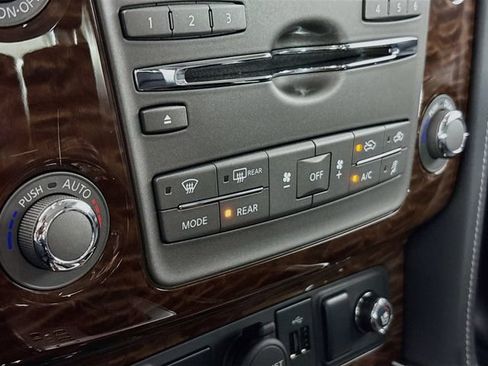 Used 2020 Nissan Armada Platinum w/ Interior Lighting Package AWD/4WD image 16