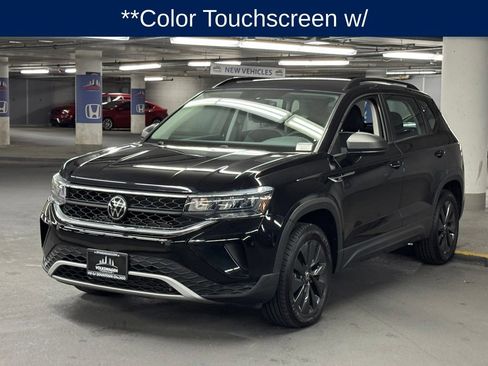 Used 2023 Volkswagen Taos S FWD image 4