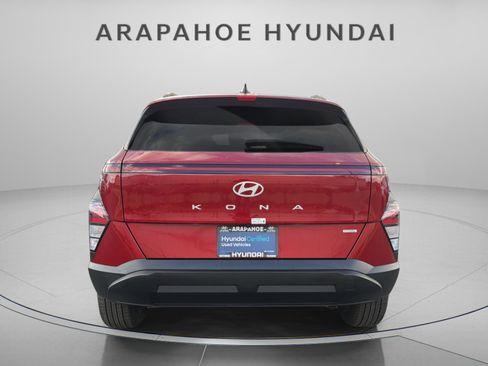 Used 2025 Hyundai Kona SEL AWD/4WD image 4