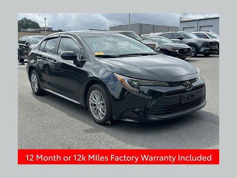 Certified 2026 Toyota Corolla LE FWD image 1