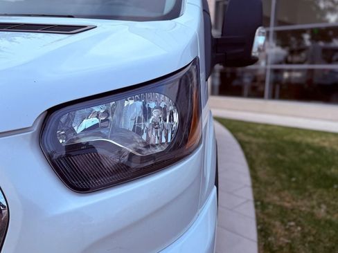 Used 2024 Ford Transit 350 XLT image 7