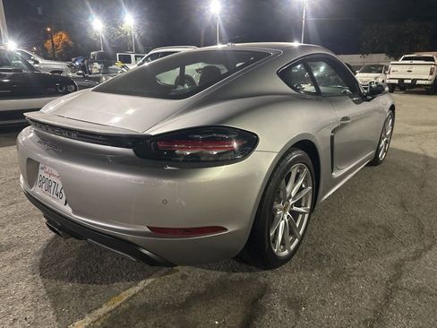Used 2017 Porsche 718 Cayman image 5