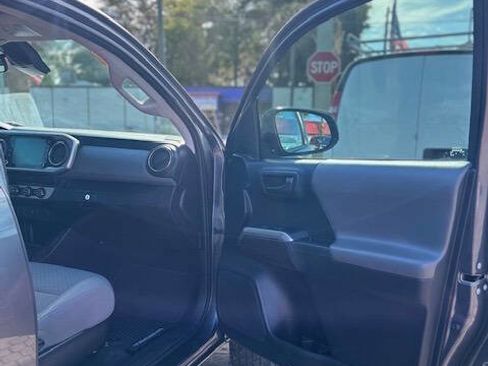 Used 2021 Toyota Tacoma SR5 RWD image 27