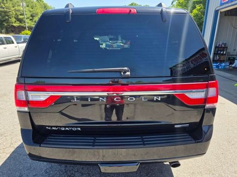 Used 2015 Lincoln Navigator 4WD image 6