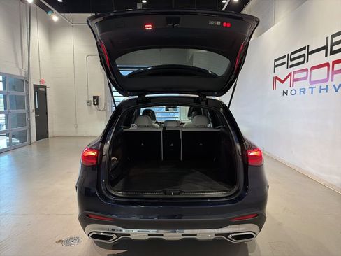 Used 2023 Mercedes-Benz GLC 300 4MATIC w/ AMG Line image 35