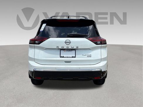 New 2026 Nissan Rogue Platinum w/ Platinum Premium Package AWD/4WD image 4