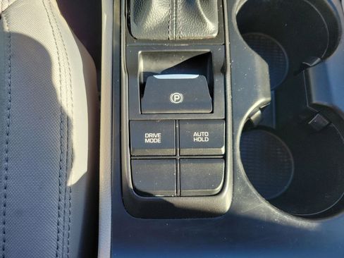 Used 2019 Hyundai Tucson SE image 22