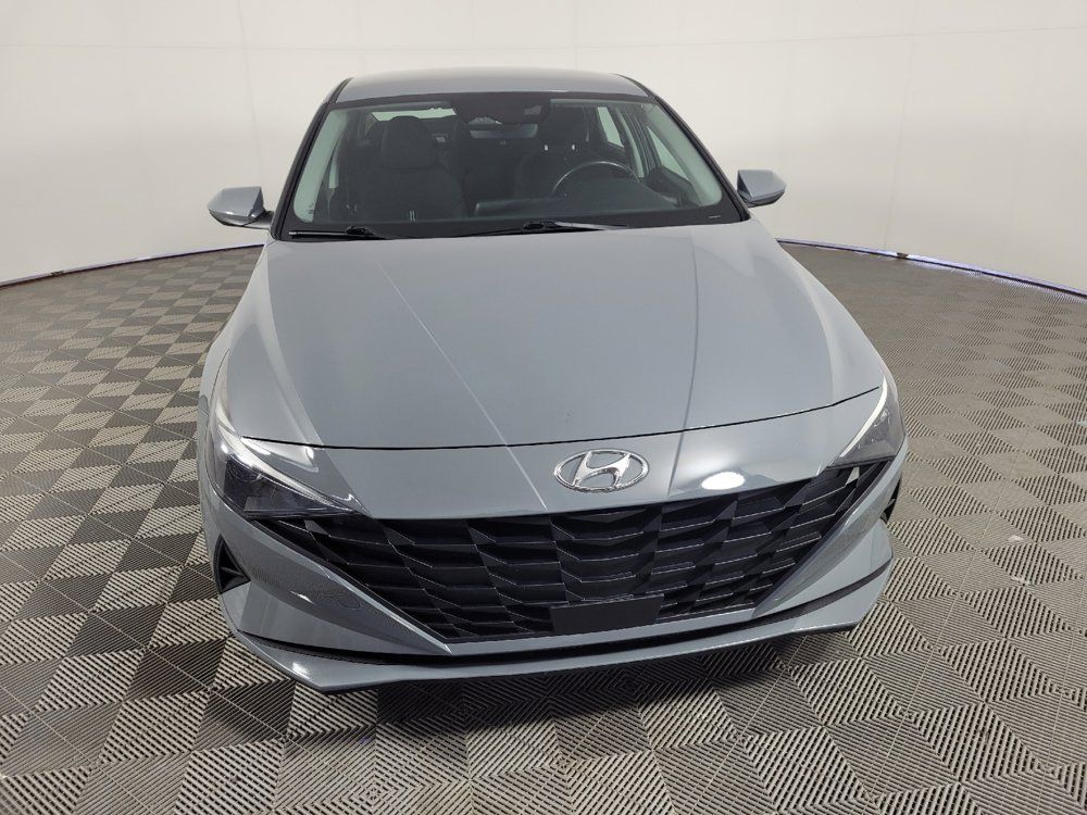 Used 2021 Hyundai Elantra SEL w/ Convenience Package FWD image 14