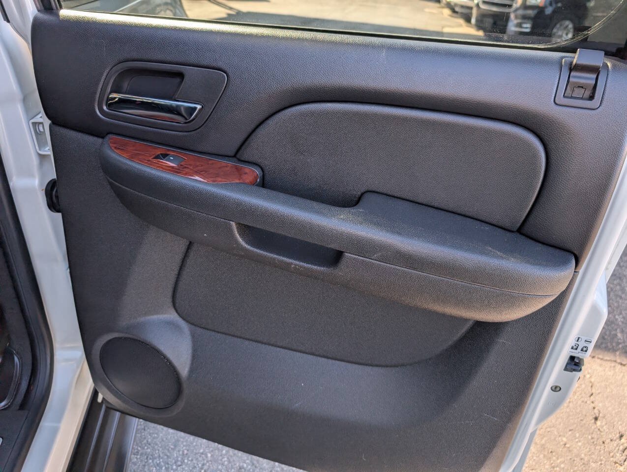 Used 2013 Chevrolet Avalanche LTZ AWD/4WD image 33