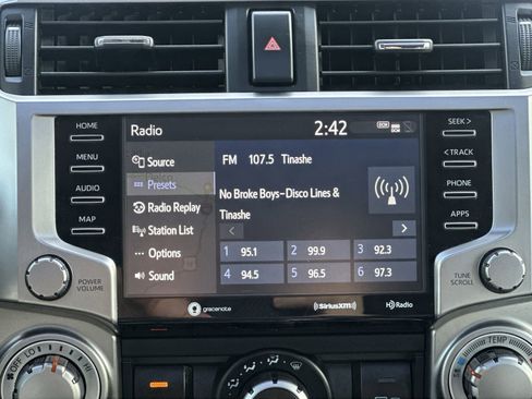 Used 2022 Toyota 4Runner SR5 Premium image 26