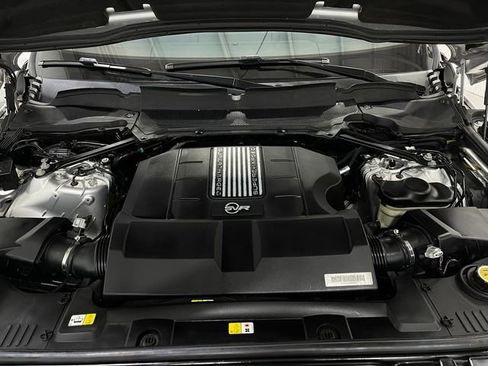 Used 2017 Land Rover Range Rover Sport SVR image 28