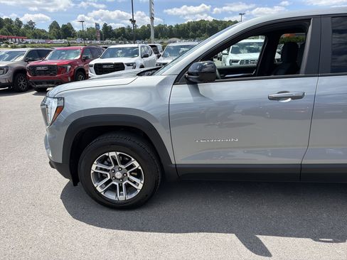 Used 2026 GMC Terrain Elevation w/ Technology Package II AWD/4WD image 11