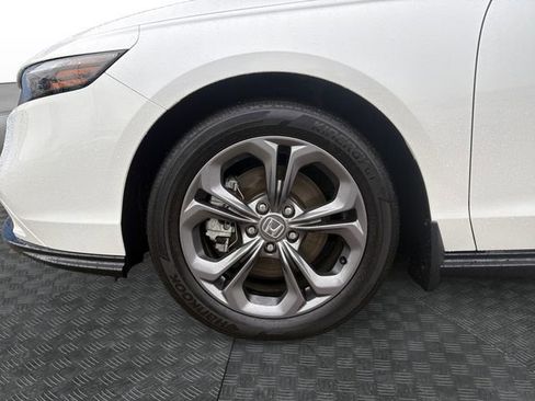 Used 2025 Honda Accord EX-L image 13