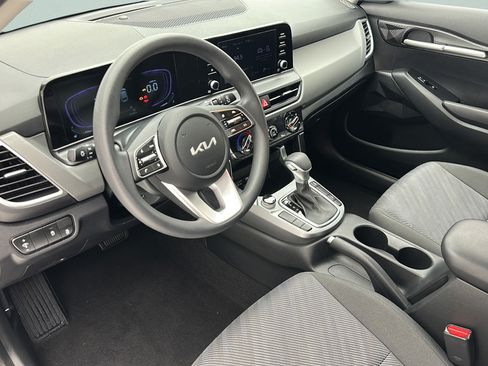 Used 2026 Kia Seltos LX AWD/4WD image 11
