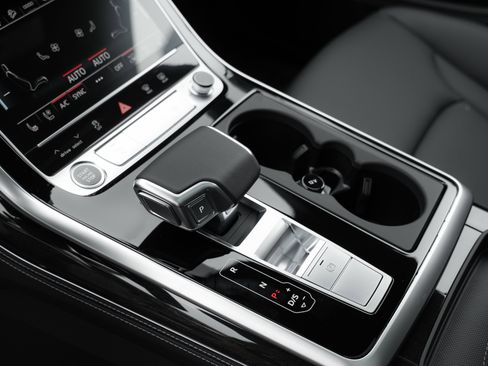 New 2026 Audi Q8 Premium Plus image 18