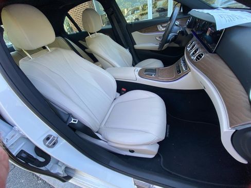Used 2023 Mercedes-Benz E 350 4MATIC Sedan image 28