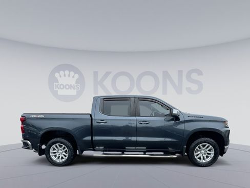 Used 2021 Chevrolet Silverado 1500 LT w/ Convenience Package II AWD/4WD image 17