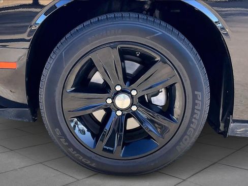 Certified 2023 Dodge Challenger SXT image 9