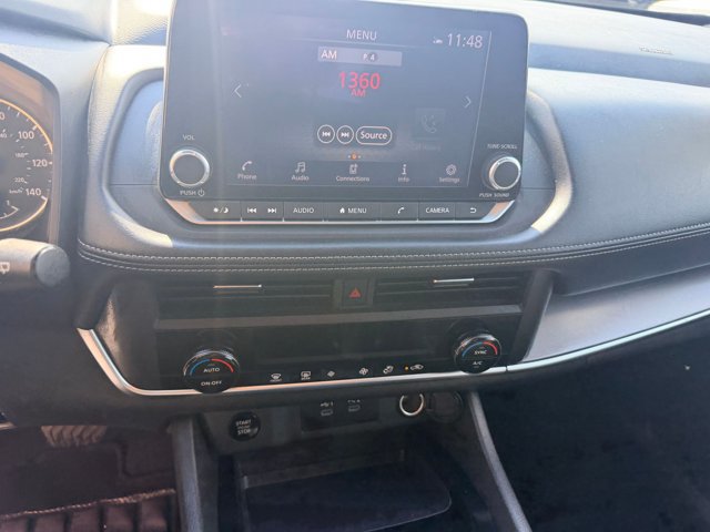 Used 2024 Nissan Rogue SV AWD/4WD image 14