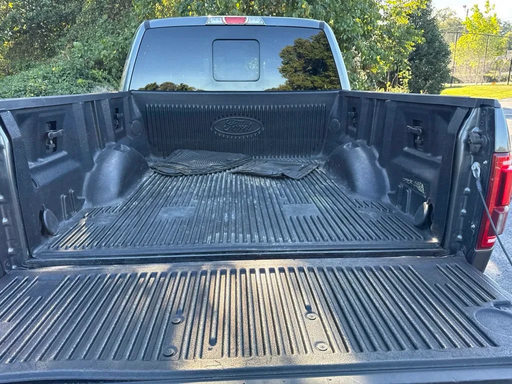 Used 2016 Ford F150 Lariat w/ Equipment Group 502A Luxury RWD image 11