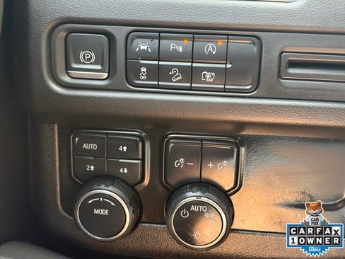 Used 2023 Chevrolet Tahoe Z71 w/ Luxury Package AWD/4WD image 19