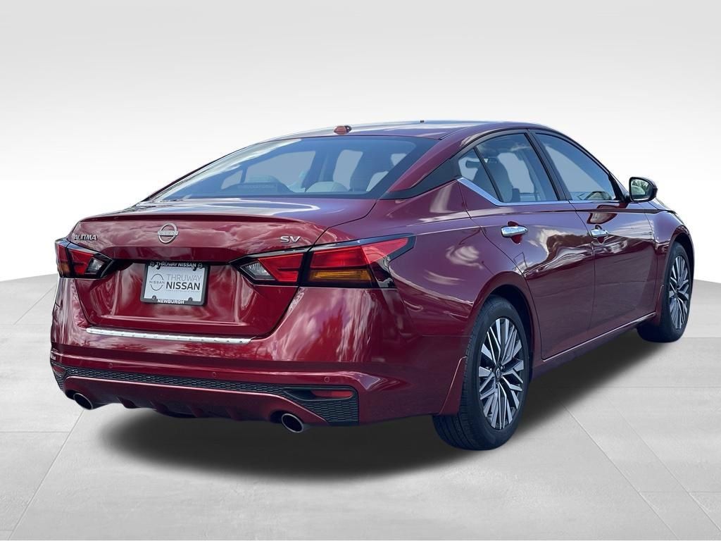 Certified 2023 Nissan Altima 2.5 SV w/ SV Premium Package AWD/4WD image 4