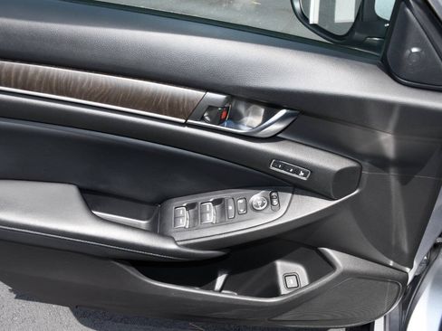 Used 2018 Honda Accord EX-L image 15