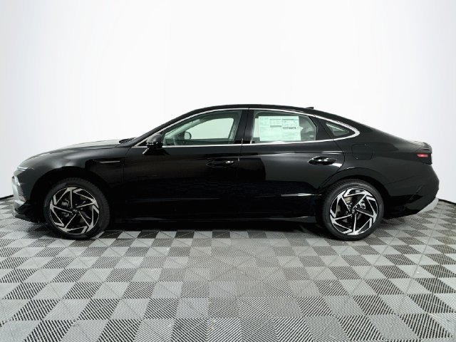 New 2026 Hyundai Sonata SEL FWD image 3