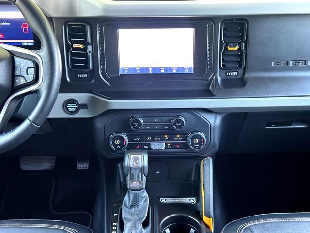 Used 2023 Ford Bronco Badlands w/ Sasquatch Package AWD/4WD image 28