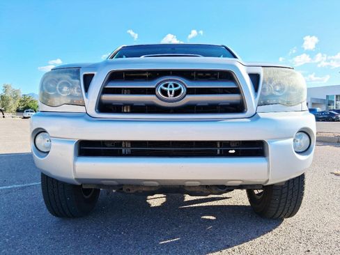 Used 2010 Toyota Tacoma PreRunner RWD image 10