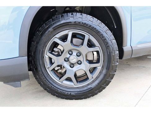 Used 2025 Honda Pilot TrailSport image 32