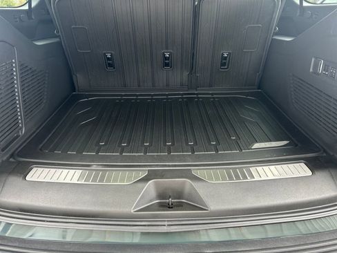 New 2026 GMC Yukon XL AT4 w/ LPO, Floor Liner Package AWD/4WD image 25